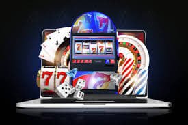 Pemain menikmati permainan di lobby game ligadunia365 dengan perangkat mobile